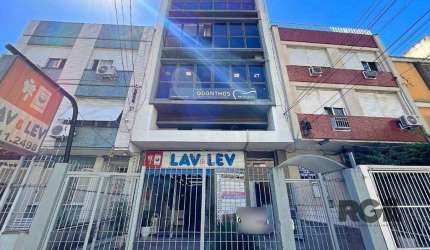 Conjunto comercial para comprar  totalmente mobiliado e desocupado, localizado n