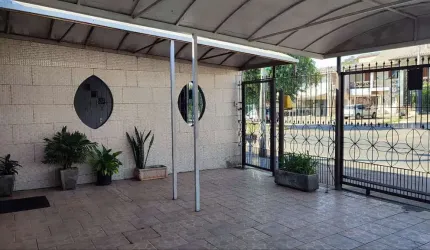 Casa com 4 dormitórios, na avenida Bernardinho Silveira Amorim, Rubem Berta