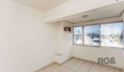 Excelente cobertura de 150m² 3 dormitórios com 3 banheiros.