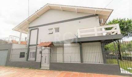 Casa para Venda - 238.35m², 4 dormitórios, sendo 1 suites, 2 vagas - Nonoai