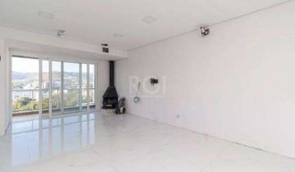 Casa para Venda - 377m², 4 dormitórios, sendo 2 suítes, 3 vagas - Teresópolis