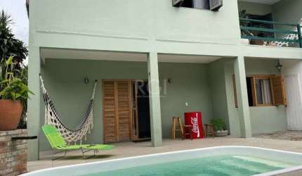 Casa para Venda - 260m², 3 dormitórios, sendo 2 suites, 2 vagas - Nonoai