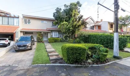 Casa Condominio para Venda - 300m², 4 dormitórios, sendo 2 suites, 2 vagas - Ipa