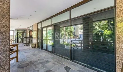 Loja Comercial na Av Cristóvão Colombo