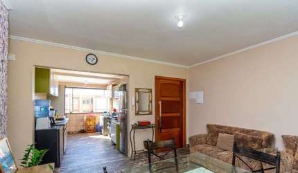Apartamento 3 dormitórios com dependência com vaga na Medianeira