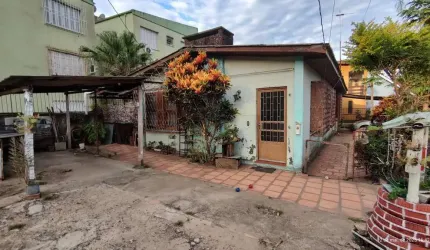 Casa Térrea | 3 quartos | 1 suite | 110m2 privativos | 5 vagas | Bairro Cristal