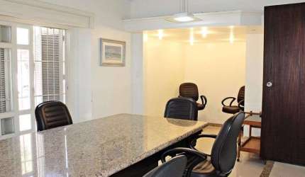 Predio para Venda - 236m², 0 dormitórios, 4 vagas - Menino Deus