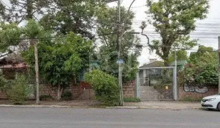 Casa para Venda - 200.81m², 4 dormitórios, sendo 1 suites, 5 vagas - Tristeza