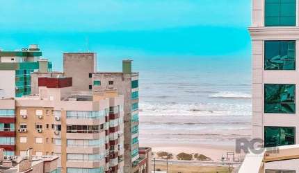 Magnífica Cobertura com vista eterna para o mar