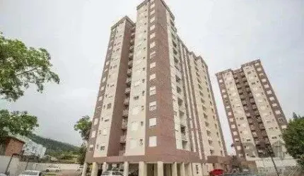 Ótimo apto em Condominio Fechado