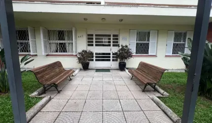 Apartamento 3 dormitórios, sacada em 107m2 no bairro Menino Deus