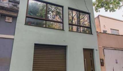 Prédio Comercial 464 m² no Menino Deus