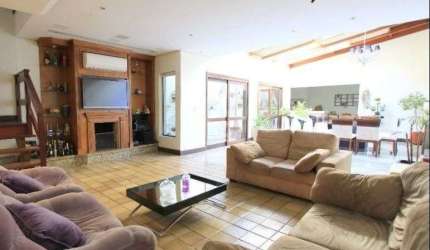 Casa para Venda - 395m², 3 dormitórios, sendo 3 suites, 2 vagas - Santana