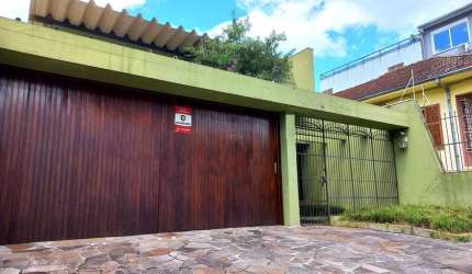 Casa para Venda - 300m², 4 dormitórios, sendo 1 suites, 2 vagas - Santana