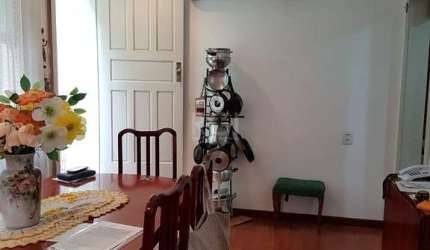 Casa para Venda - 250m², 5 dormitórios, 5 vagas - Jardim Botânico