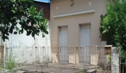 Casa para Venda - 250m², 3 dormitórios, Santo Antonio