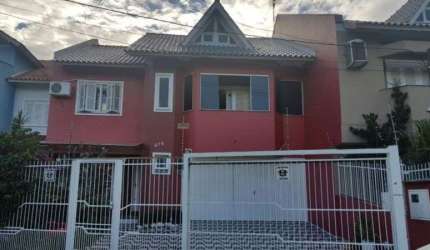 Casa para Venda - 165.52m², 3 dormitórios, sendo 1 suites, 2 vagas - Sarandí