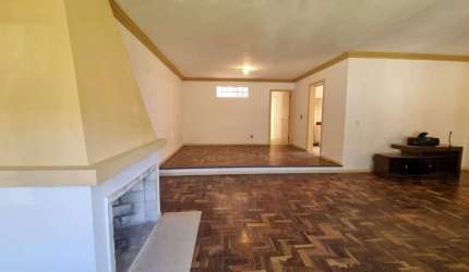 Casa Térrea 3 dormitórios prox a Orla de Ipanema