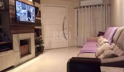 Casa para Venda - 248m², 5 dormitórios, sendo 1 suites, 3 vagas - Sarandi