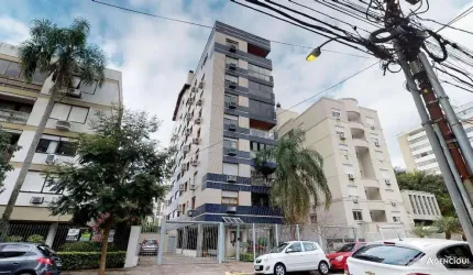 Apartamento de 3 quartos, suíte e 2 vagas de garagem no bairro Santana em POA