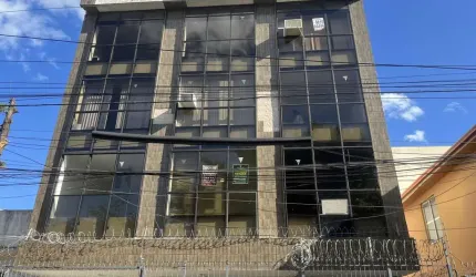 4 salas comerciais