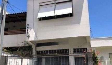Casa sobrado no Menino Deus