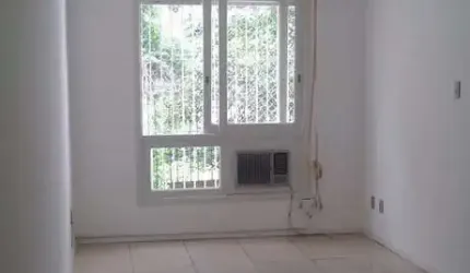Apartamento para Venda - 72m², 2 dormitórios, 1 vaga - Petrópolis