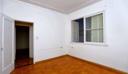 Apartamento duplex na frente do Zaffari da Bordini.