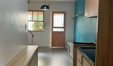 Casa 2 dormitórios à venda Guarujá Porto Alegre/RS