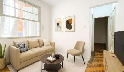 Apartamento na Ramiro Barcelos, com 1 dormitório