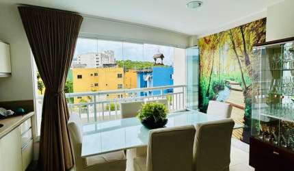 Apartamento com 3 quartos na Vila Anaiti