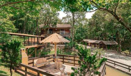 Casa de Campo com 3 casas +2 chalés mobiliados