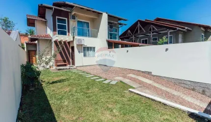 Sobrado Ideal em Indaial, SC! (Com 2 suítes e energia solar fotovoltaica)