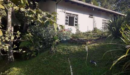 Encantadora Casa à Venda!
