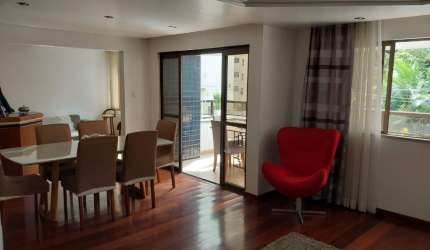 Excelente apartamento para locação na Rua Timbó - Caminho das Árvores