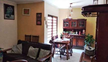 Casa com 3 quartos à venda no Centro, Diadema , 350 m2 por R$ 660.000