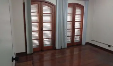 Prédio para alugar na Avenida Sete de Setembro, 462, Centro, Diadema, 150 m2 por R$ 5.500