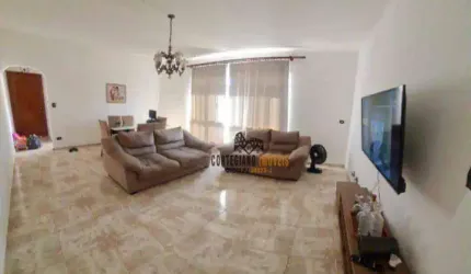 Amplo Apartamento de 2 Dormitórios no Bairro do Embaré!