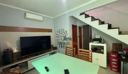 Village com 2 dormitórios à venda, 74 m² por R$ 300.000,00 - Parque Bitaru - São Vicente/SP