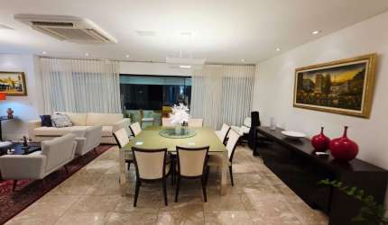 Apartamento à venda de 243m2 com 4 suítes no Horto Florestal
