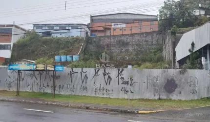 Terreno à venda na Avenida Ruben Bento Alves, 1408, Sagrada Família, Caxias do Sul por R$ 4.700.000