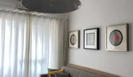 Apartamento na zona sul em ótima localização, sendo 2 dormitórios, com 1 suíte
