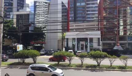 Prédio para locação na Av ACM, 600 mts, frente de rua, excelente para cursos, clinicas, lojas