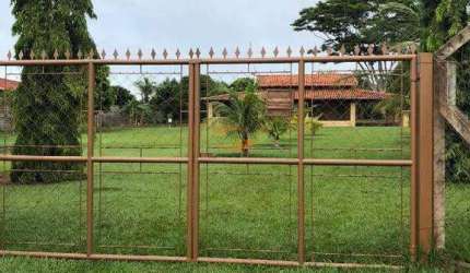 Uma Chácara linda em Condomínio Sao Fernando do Vale.