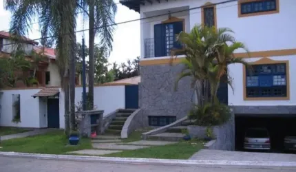 Casa para Venda em Santana de Parnaíba, Alphaville