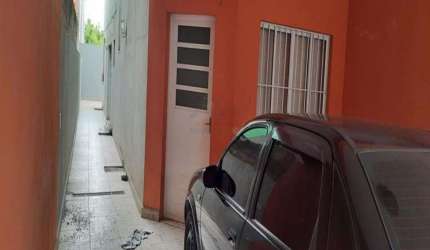 Sobrado para Venda em Barueri, Jardim Graziela, 2 dormitórios, 1 suíte, 2 banheiros, 2 vagas