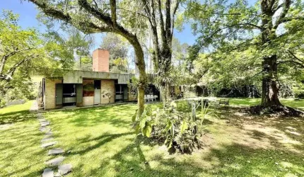 Casa para Venda em Cotia, Chácara Eliana, 3 dormitórios, 1 suíte, 3 banheiros, 5 vagas