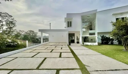 Casa para Venda em Carapicuíba, Palos Verdes, 4 dormitórios, 4 suítes, 6 banheiros, 8 vagas