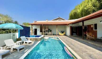 Casa para Venda em Carapicuíba, Vila Appia Antica, 3 dormitórios, 3 suítes, 5 banheiros, 2 vagas