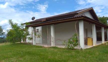 Casa - Colinas do Castelo, Jaguariúna, alugar.